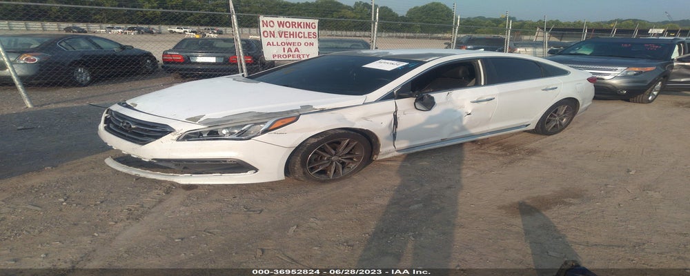 5NPE34AB5FH134910 2015 HYUNDAI SONATA photo no. 2