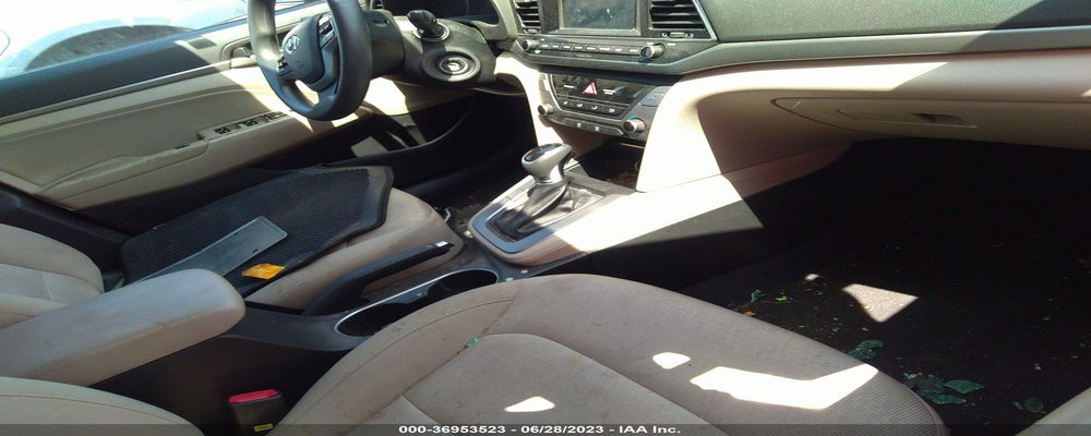 KMHD84LF3JU556939 2018 HYUNDAI ELANTRA photo no. 5