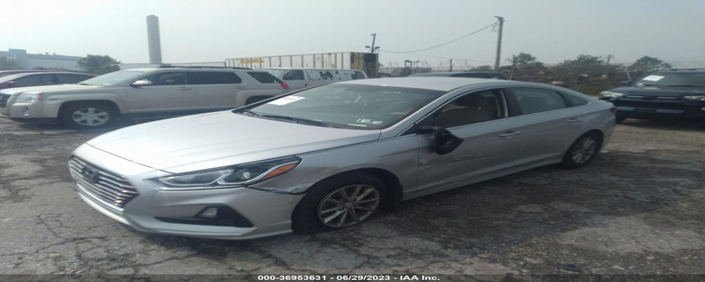 5NPE24AF4JH665093 2018 HYUNDAI SONATA photo no. 2