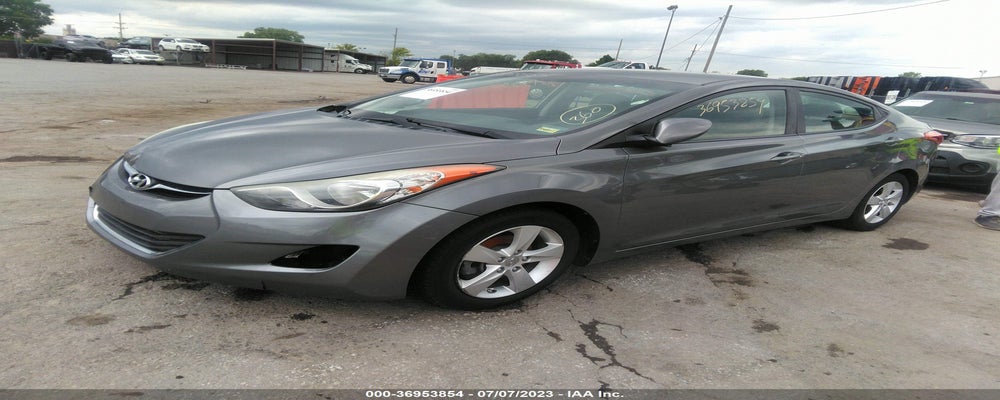 5NPDH4AE6DH382801 2013 HYUNDAI ELANTRA photo no. 2