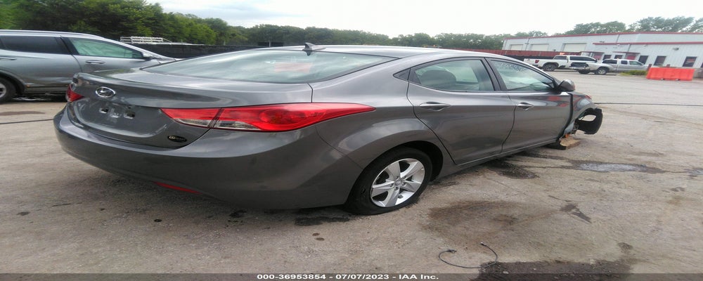 5NPDH4AE6DH382801 2013 HYUNDAI ELANTRA photo no. 4