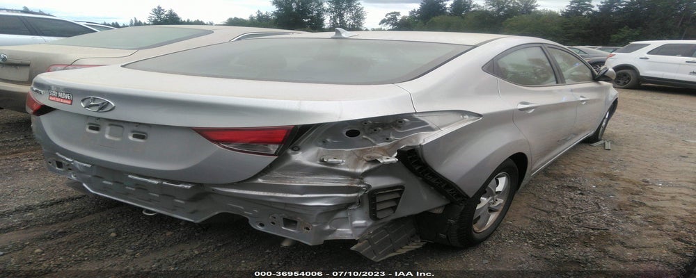 5NPDH4AE5FH646058 2015 HYUNDAI ELANTRA photo no. 4