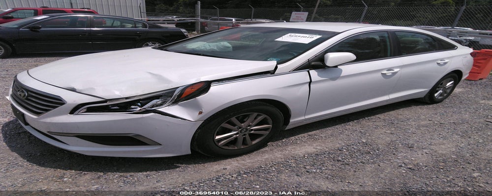 5NPE24AF8GH368269 2016 HYUNDAI SONATA photo no. 2