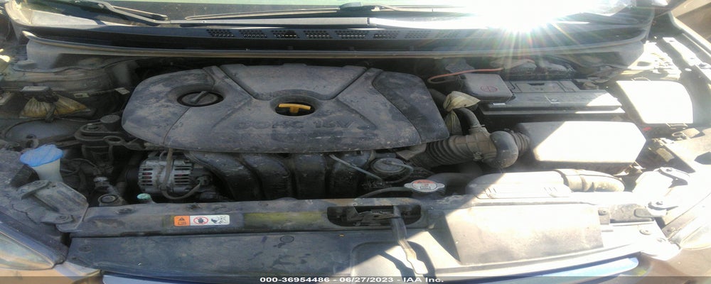 5NPDH4AE9GH774028 2016 HYUNDAI ELANTRA photo no. 10