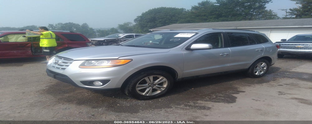 5XYZK3AB9BG083735 2011 HYUNDAI SANTA FE photo no. 2