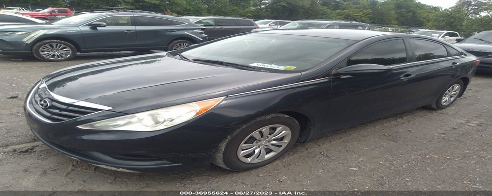 5NPEB4AC8BH273287 2011 HYUNDAI SONATA photo no. 2
