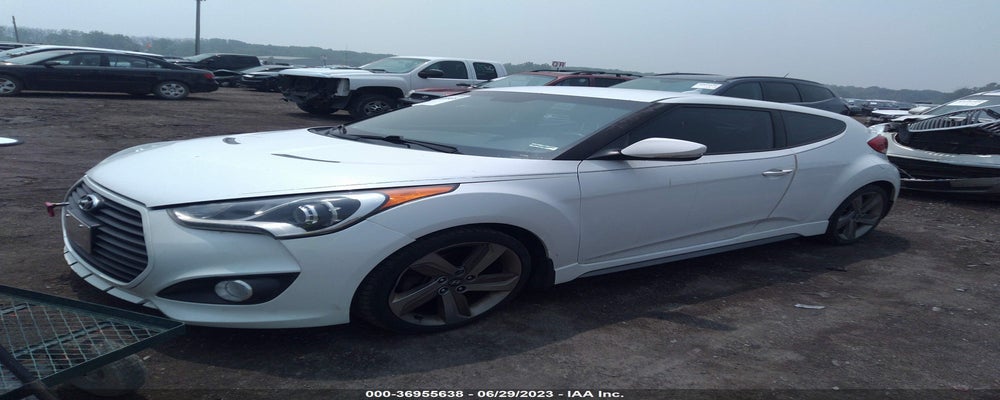 KMHTC6AE3DU180764 2013 HYUNDAI VELOSTER photo no. 2