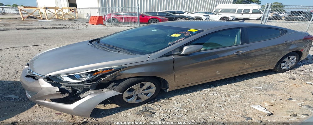 5NPDH4AE2GH785050 2016 HYUNDAI ELANTRA photo no. 2