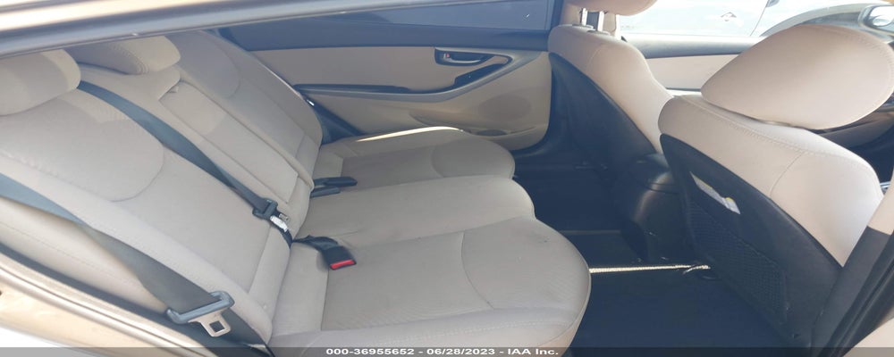 5NPDH4AE2GH785050 2016 HYUNDAI ELANTRA photo no. 8