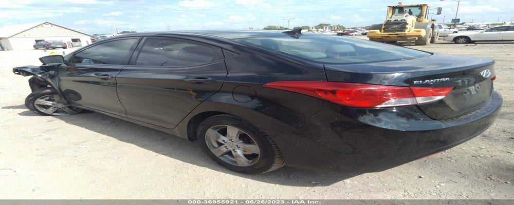 KMHDH4AE7DU715184 2013 HYUNDAI ELANTRA photo no. 3