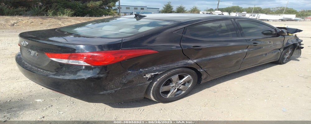 KMHDH4AE7DU715184 2013 HYUNDAI ELANTRA photo no. 4