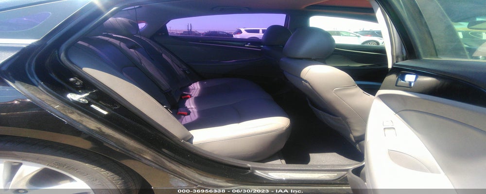 5NPEC4AC8BH024811 2011 HYUNDAI SONATA photo no. 8