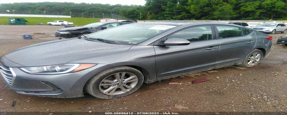5NPD84LF4JH398464 2018 HYUNDAI ELANTRA photo no. 2