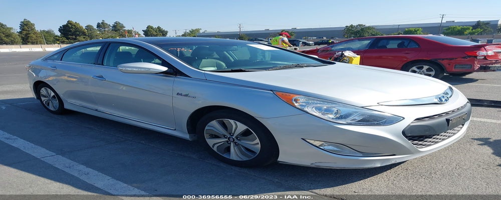 KMHEC4A48FA123288 2015 HYUNDAI SONATA HYBRID photo no. 4