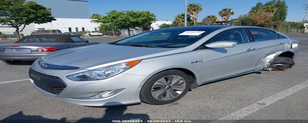 KMHEC4A48FA123288 2015 HYUNDAI SONATA HYBRID photo no. 2