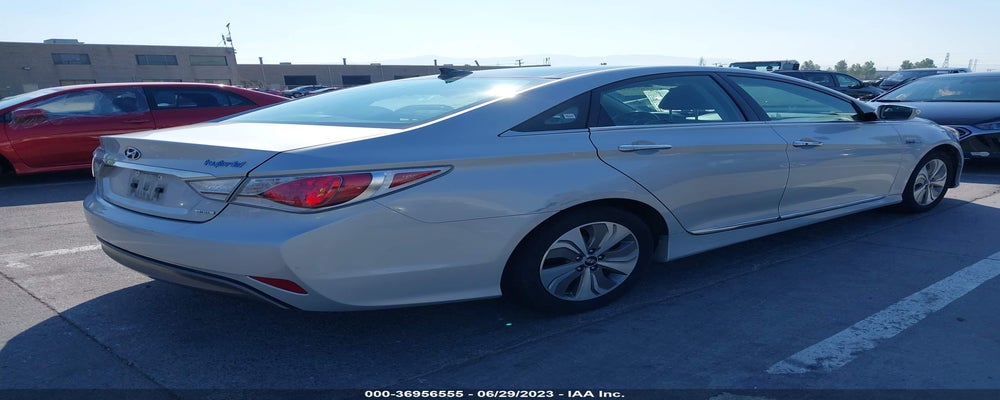 KMHEC4A48FA123288 2015 HYUNDAI SONATA HYBRID photo no. 4
