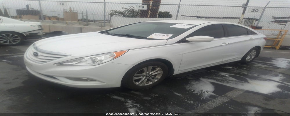 5NPEB4AC0DH661682 2013 HYUNDAI SONATA photo no. 2