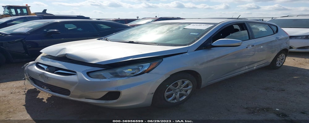 KMHCT5AE0DU087310 2013 HYUNDAI ACCENT photo no. 2