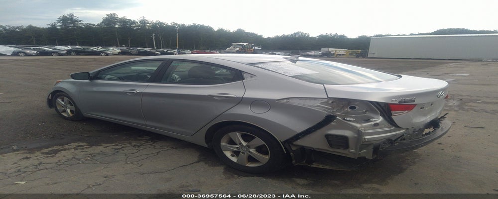 5NPDH4AE8DH411652 2013 HYUNDAI ELANTRA photo no. 3