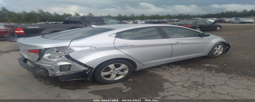 5NPDH4AE8DH411652 2013 HYUNDAI ELANTRA photo no. 4