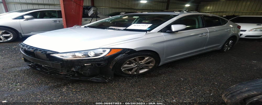 5NPD84LFXJH356784 2018 HYUNDAI ELANTRA photo no. 2