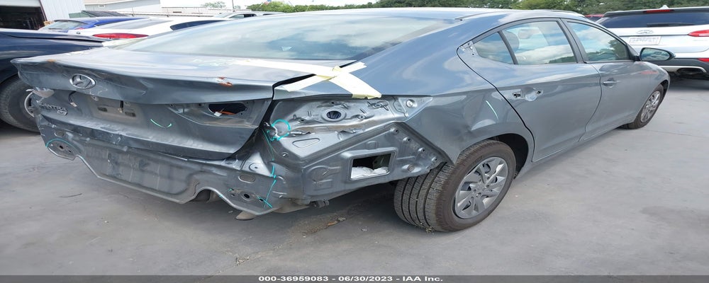 KMHD74LF2JU607057 2018 HYUNDAI ELANTRA photo no. 4