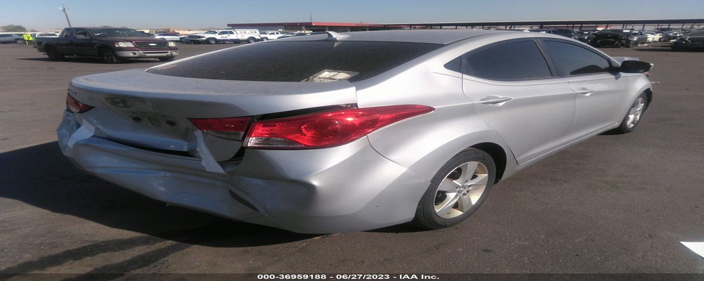 5NPDH4AE4DH372865 2013 HYUNDAI ELANTRA photo no. 4