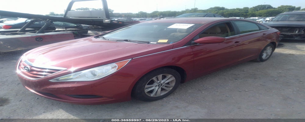 5NPEB4AC8BH131568 2011 HYUNDAI SONATA photo no. 2