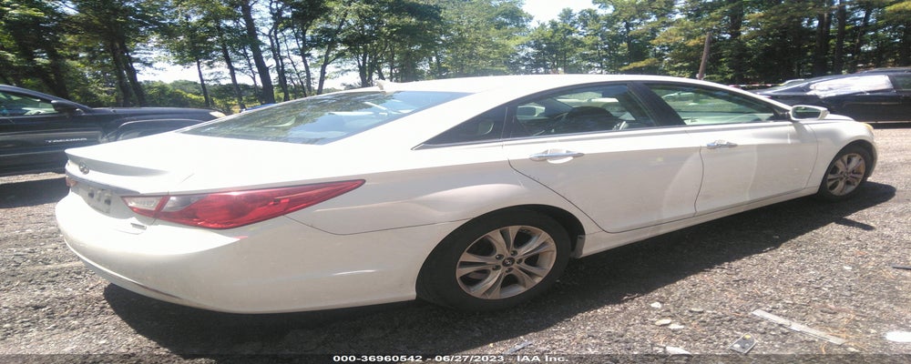 5NPEC4AC4BH307609 2011 HYUNDAI SONATA photo no. 4