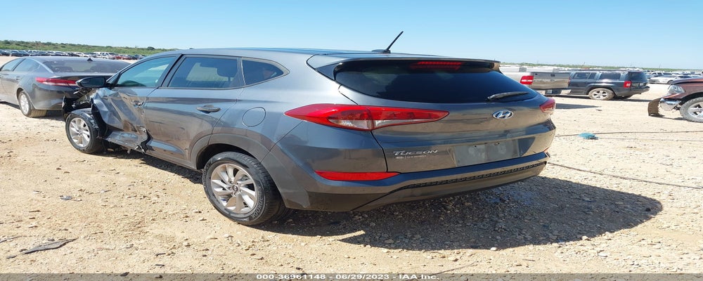 KM8J23A48HU401443 2017 HYUNDAI TUCSON photo no. 3