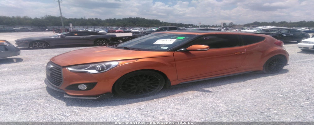 KMHTC6AE6GU265618 2016 HYUNDAI VELOSTER photo no. 2