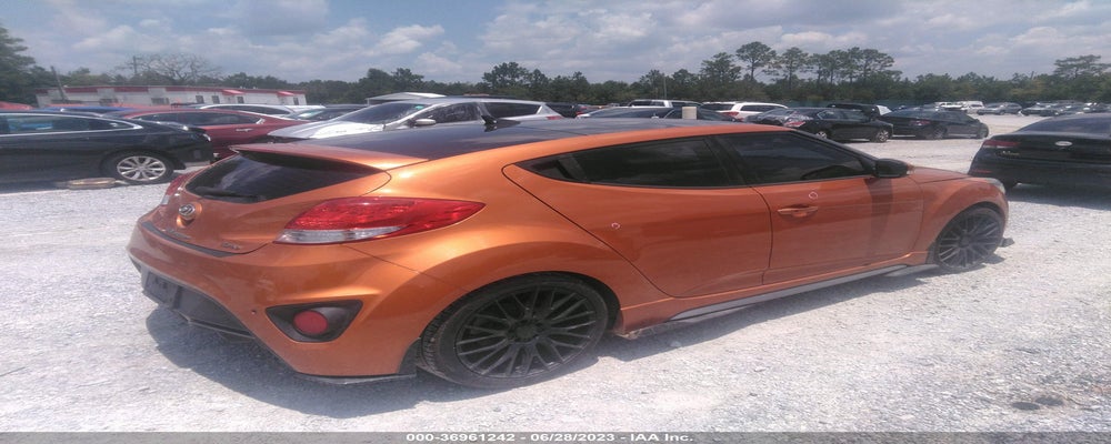 KMHTC6AE6GU265618 2016 HYUNDAI VELOSTER photo no. 4
