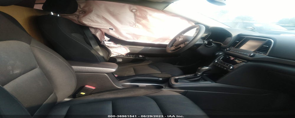 KMHD84LF3JU445498 2018 HYUNDAI ELANTRA photo no. 5
