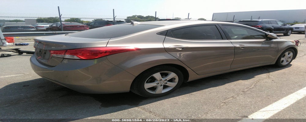 5NPDH4AE5DH417652 2013 HYUNDAI ELANTRA photo no. 4