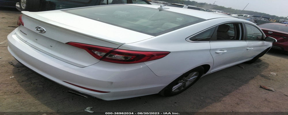5NPE24AF8HH460015 2017 HYUNDAI SONATA photo no. 4