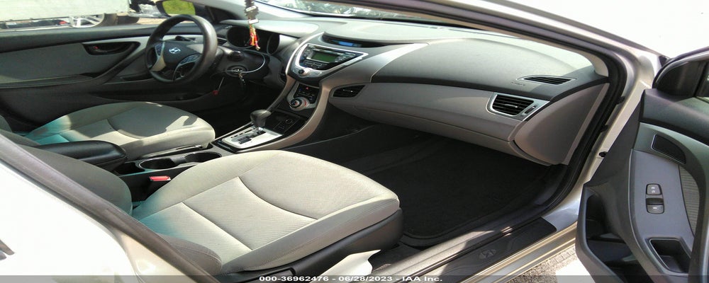 KMHDH4AE8BU147573 2011 HYUNDAI ELANTRA photo no. 5