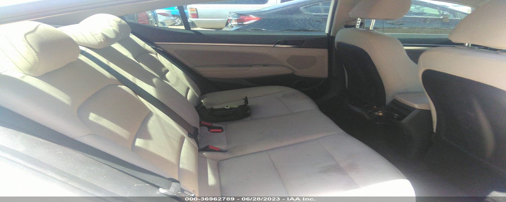 5NPD84LF1HH138808 2017 HYUNDAI ELANTRA photo no. 8
