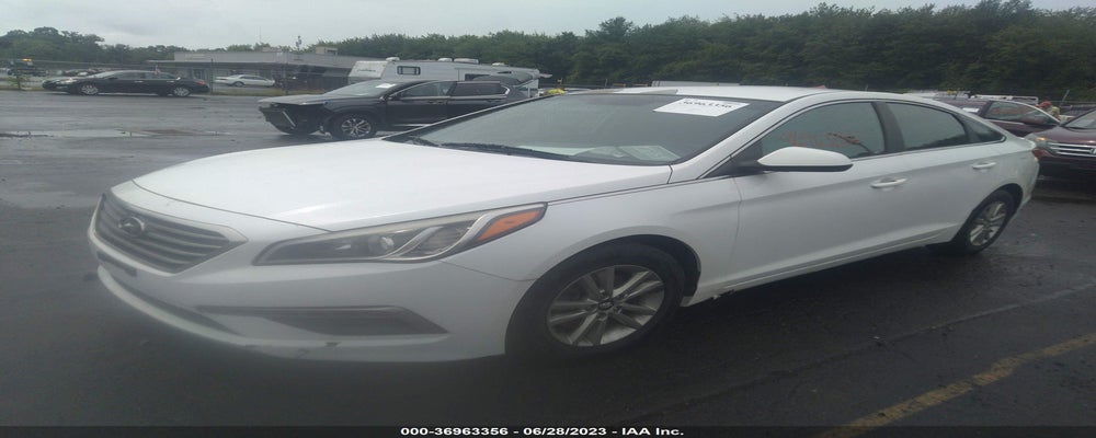 5NPE24AF4FH009144 2015 HYUNDAI SONATA photo no. 2