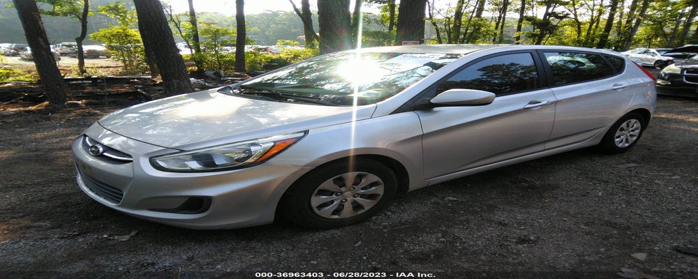 KMHCT5AE7FU199430 2015 HYUNDAI ACCENT photo no. 2