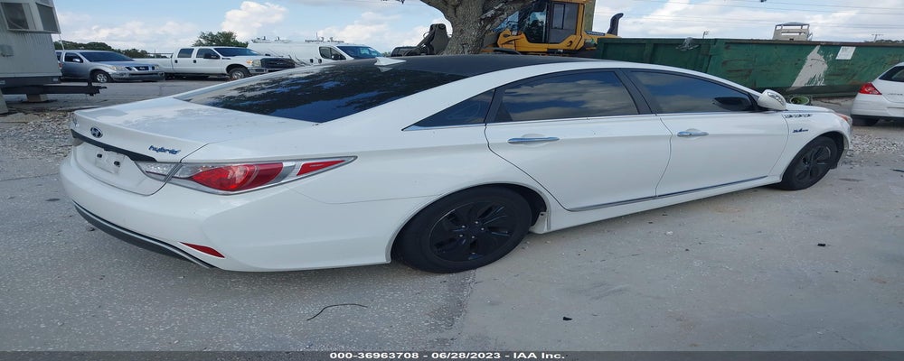 KMHEC4A46DA098677 2013 HYUNDAI SONATA HYBRID photo no. 4