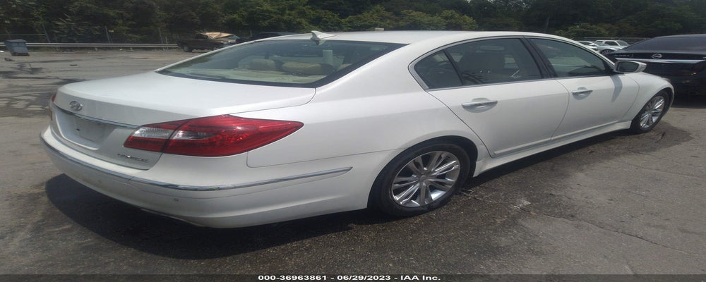 KMHGC4DD9CU184521 2012 HYUNDAI GENESIS photo no. 4