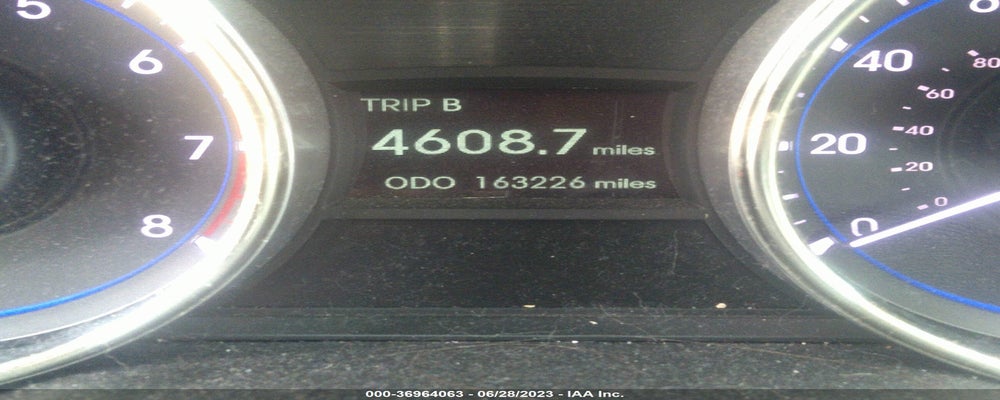 5NPEC4AC2BH261925 2011 HYUNDAI SONATA photo no. 7