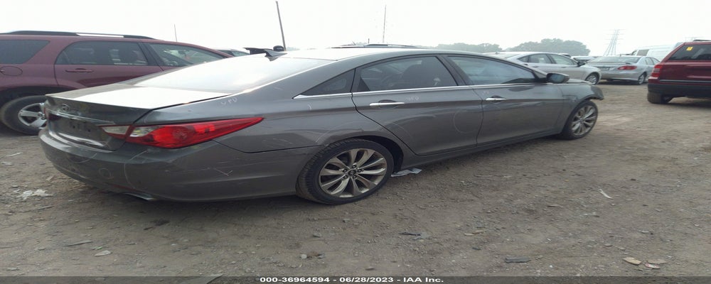 5NPEC4AC7BH060974 2011 HYUNDAI SONATA photo no. 4