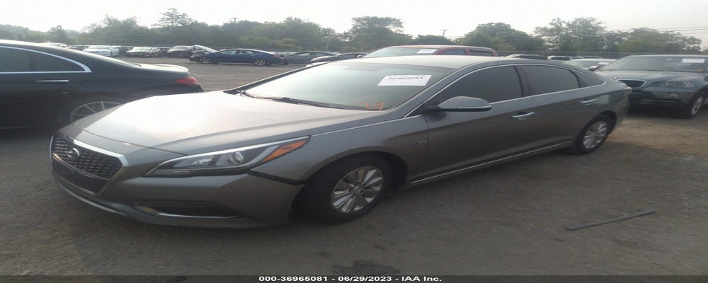 KMHE24L19HA059738 2017 HYUNDAI SONATA HYBRID photo no. 2