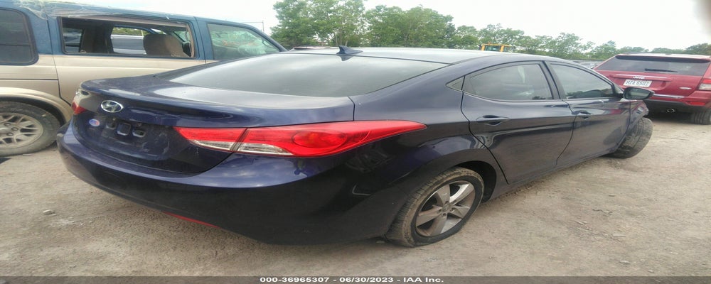 5NPDH4AE8DH410761 2013 HYUNDAI ELANTRA photo no. 4