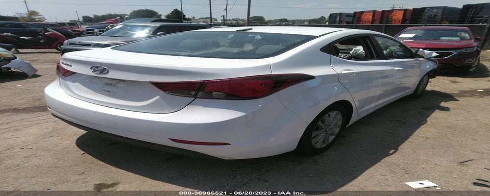 5NPDH4AE5GH778156 2016 HYUNDAI ELANTRA photo no. 4
