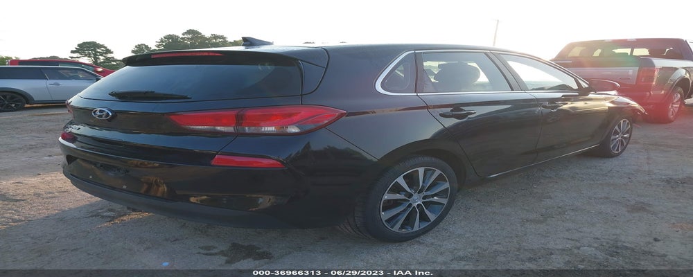 KMHH35LE9JU033034 2018 HYUNDAI ELANTRA GT photo no. 4