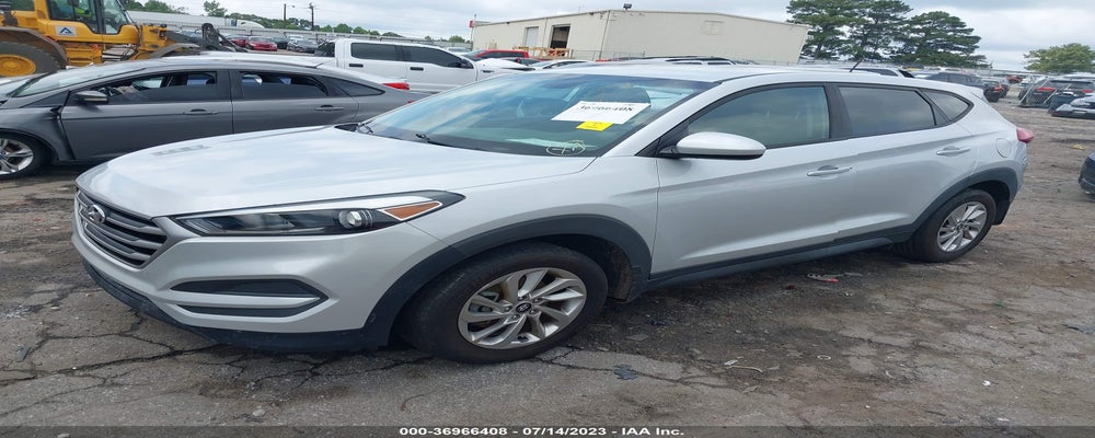 KM8J23A49HU563632 2017 HYUNDAI TUCSON photo no. 2