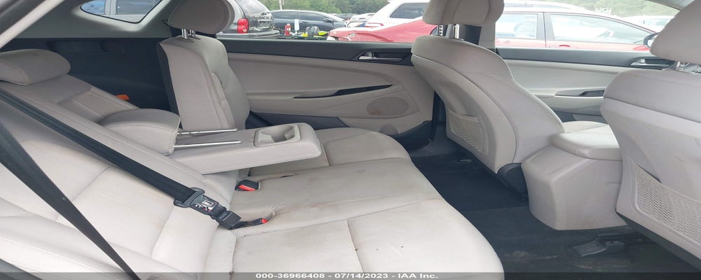 KM8J23A49HU563632 2017 HYUNDAI TUCSON photo no. 8
