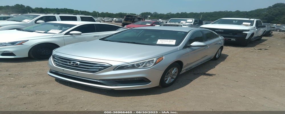 5NPE34AF9HH460568 2017 HYUNDAI SONATA photo no. 2